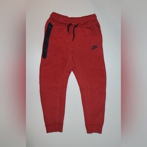 Nike Tech Fleece Jogger Pants Boys Youth Size M Red HV5869-672
